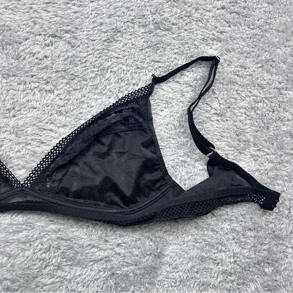 Chantelle SPIRIT 11A8 Black Lace Wirefree Bra with J-Hook Back Sz  M - Picture 11 of 16